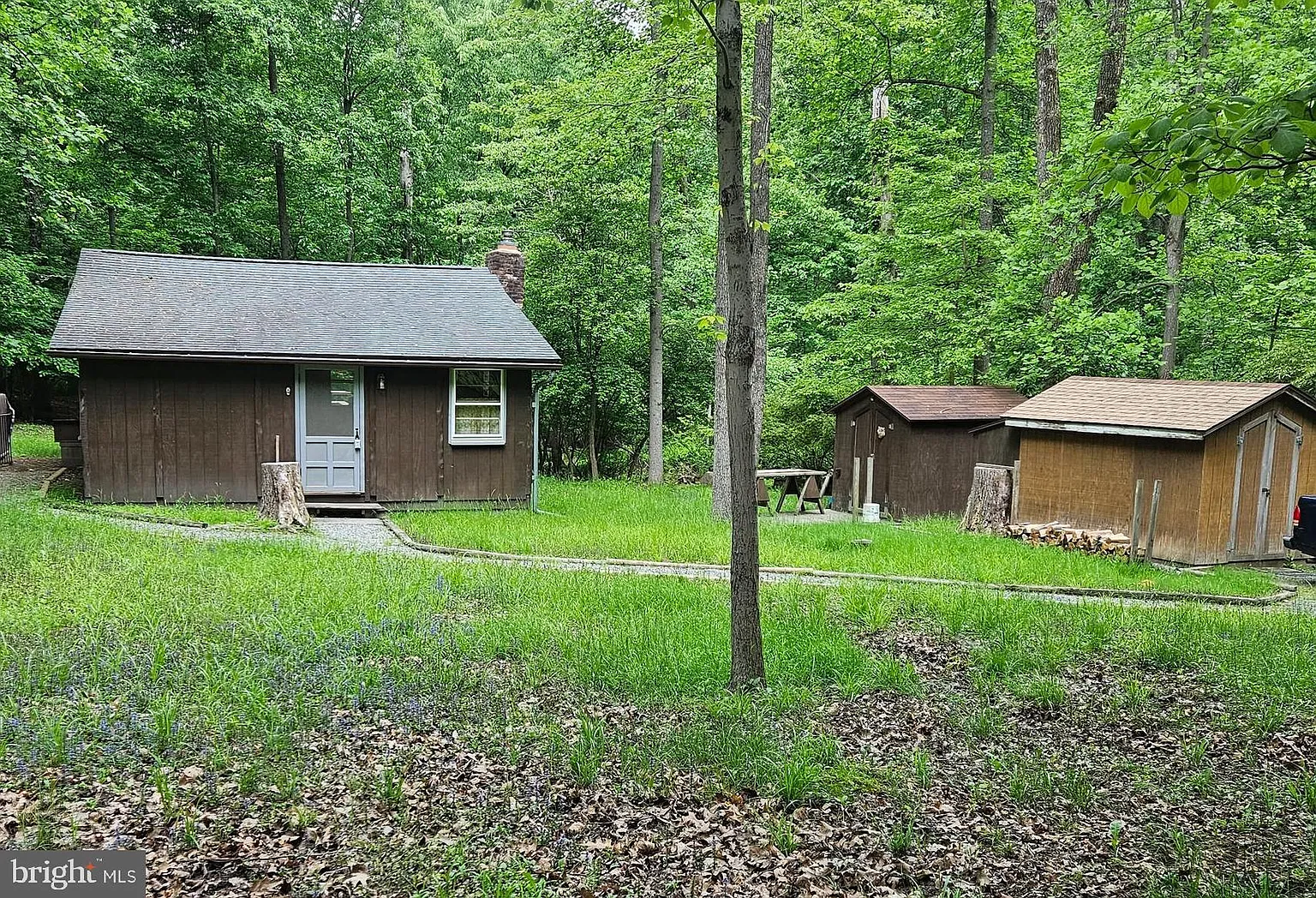 525 Beechwood Ln photo 1
