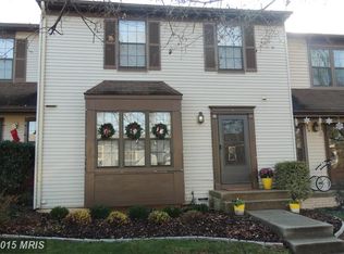 8 Conoy Ct, Sterling, VA 20165