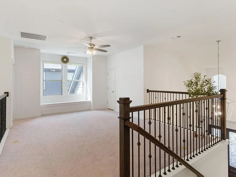 228 Lotti Ln — Photo 27