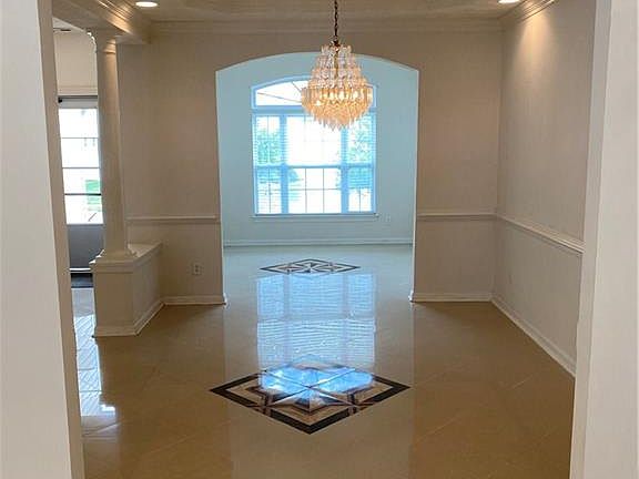 3rd image of 928 Lym Dr
