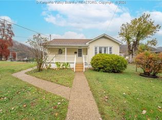 13590 Nancy Ave, Chesapeake, WV 25315