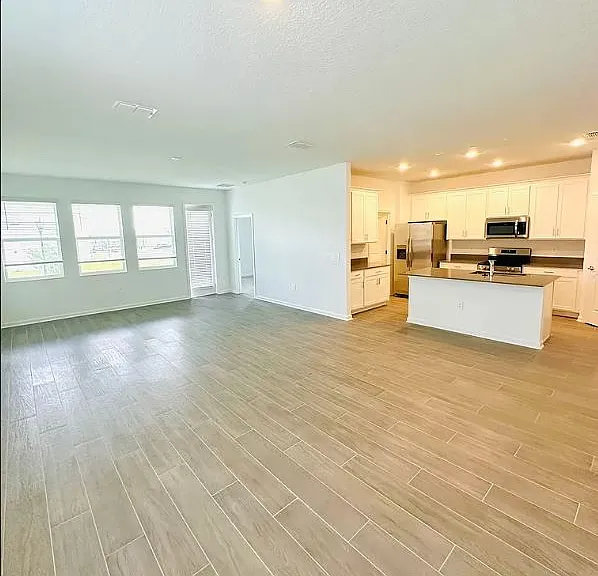 3013 Armstrong Ave — Photo 30