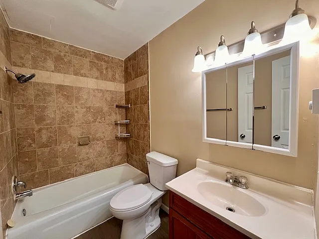 1505 Ward Ave #3 — Photo 5