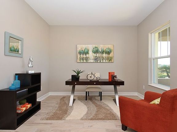 Bedford staged home - Study