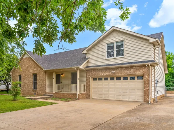 311 Harold Dr, Clarksville, TN 37040