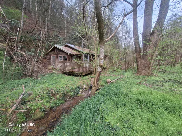 428 Lovers Ln, Townsend, TN 37882