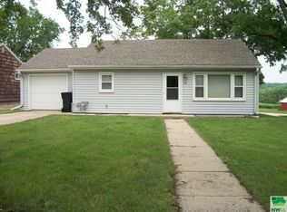 521 Park Ave, Cherokee, IA 51012