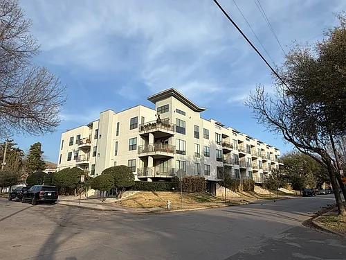 4040 N Hall St #309 Photo 1