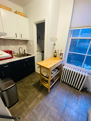 Rented by Bond New York | media 7