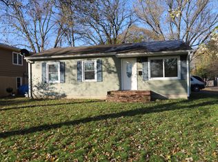 1809 Clay St, Woodstock, IL 60098