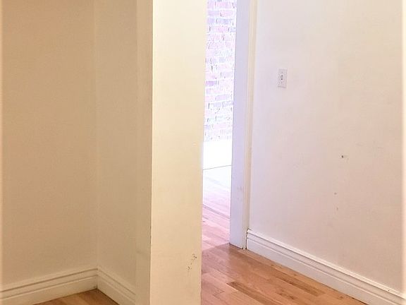 4th image of 206 W Michigan Ave APT 2G