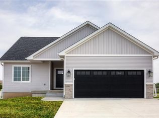 1911 28th Sw Ct, Altoona, IA 50009