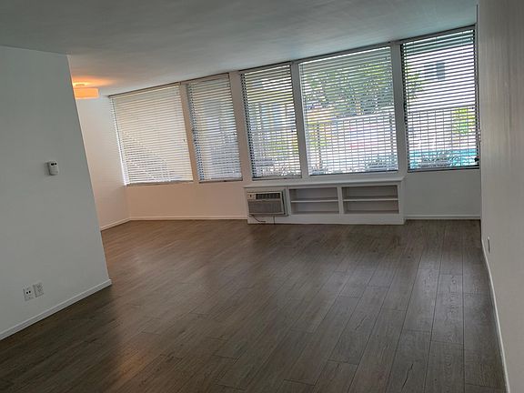 2nd image of 1341 N Crescent Heights Blvd APT 106