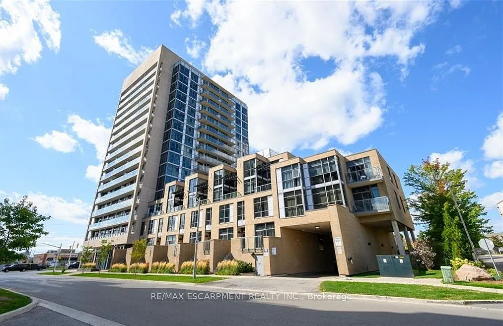 2 bed, $2,200 — Photo 2