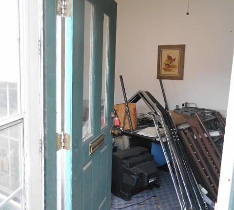 5th image of 208 S Lamar St