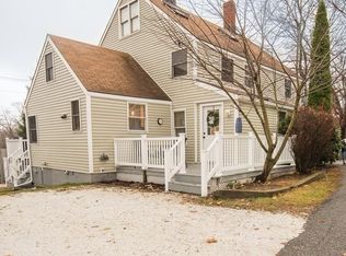 5 Dennett St #5, Amesbury, MA 01913