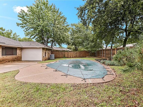 4th image of 3621 Windsong Ln