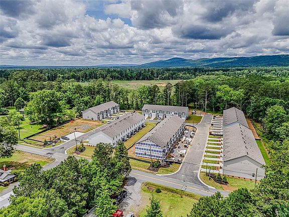 3rd image of 19 Sweetspire Dr NW