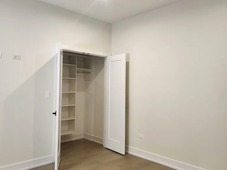 4625 S Michigan Ave #1 — Photo 13