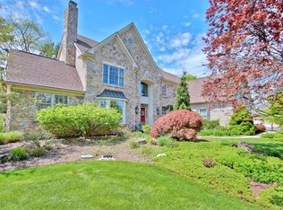 1072 Buckingham Dr, Allentown, PA 18103