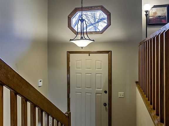 3rd image of 12004 Pointer Cir