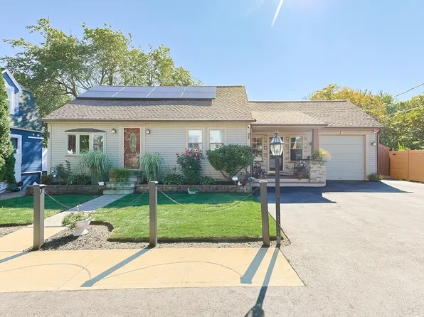 66 Boutelle St, Leominster, MA 01453