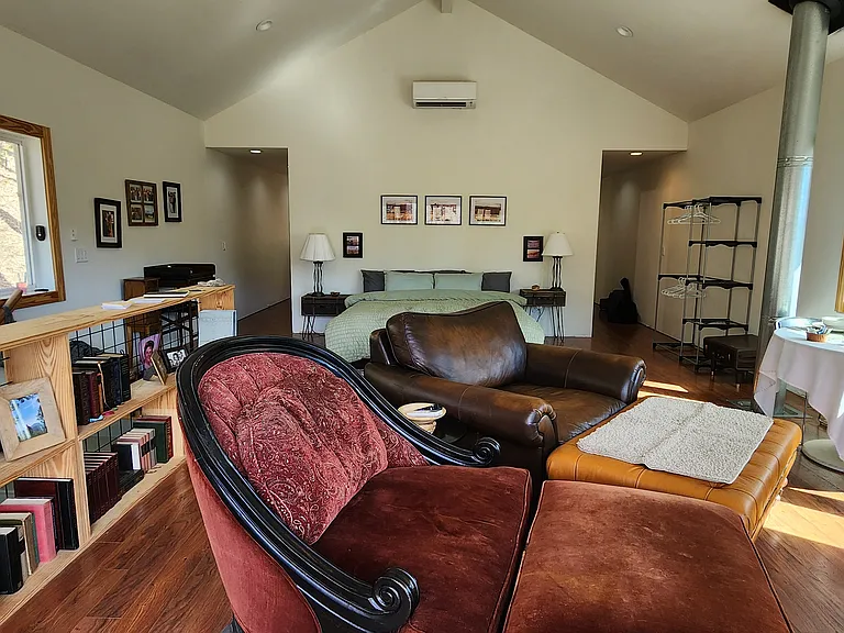 213 Thurmond Walker Rd #B — Photo 6