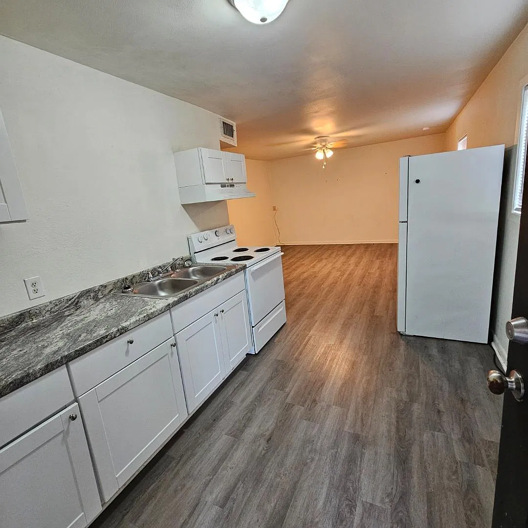 1418 Lynn St - 1418 Lynn Unit 6 — Photo 2