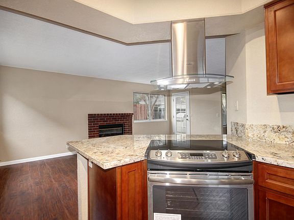 5th image of 4124 Pebble Oaks Ct