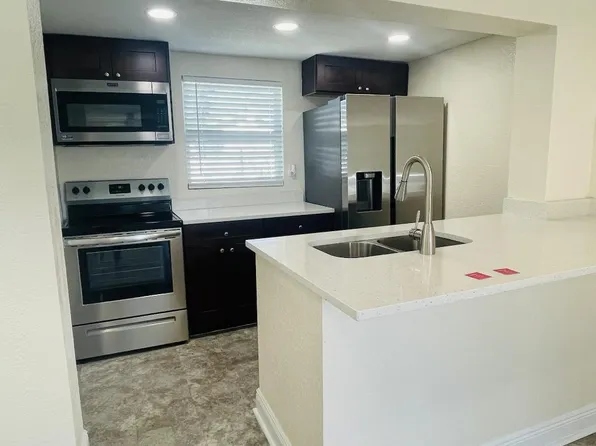2703 W Spruce St, Tampa, FL 33607
