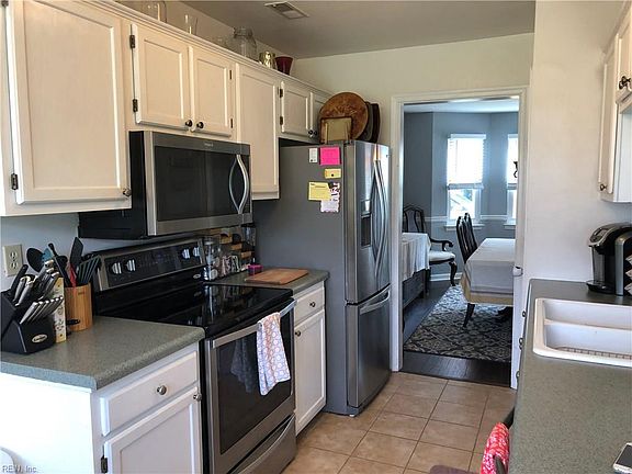 4th image of 875 Culver Ln