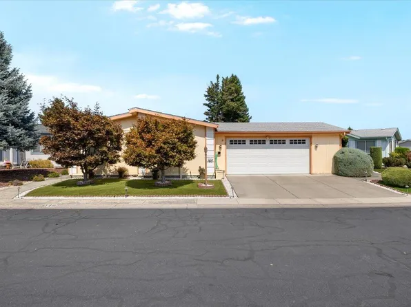 555 Freeman Rd Unit 146, Central Point, OR 97502