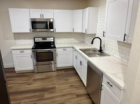 1134 E Brown St, Phoenix, AZ 85020