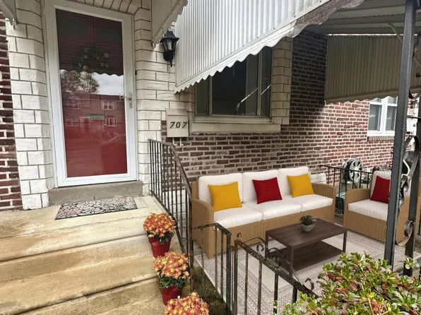 707 Crescent Dr, Glenolden, PA 19036