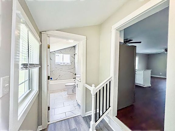 5th image of 648 Clinchfield St
