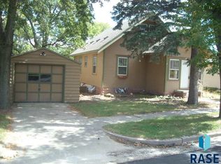 912 N State Ave, Dell Rapids, SD 57022