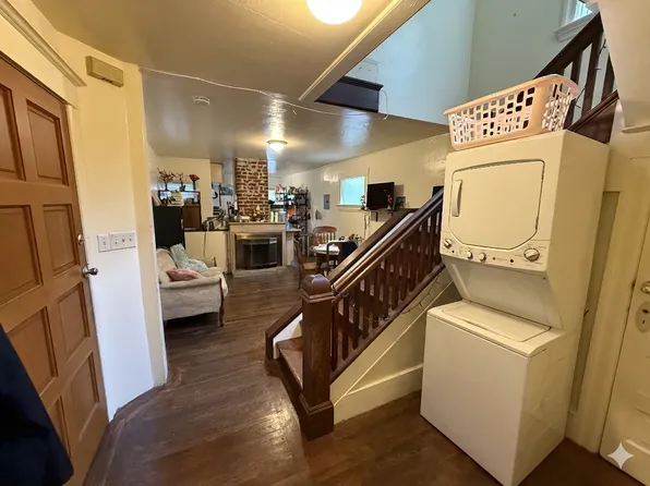 2205 Haste St, Berkeley, CA 94704