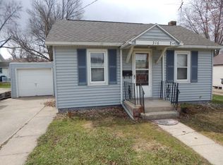 316 6th St, Sheldon, IA 51201