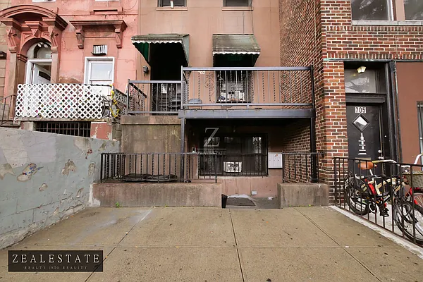 Rented by ZealEstate Group Inc | media 32