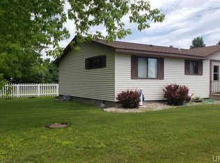 2112 13th Ave S, Escanaba, MI 49829