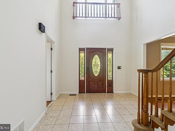 5th image of 478 Mountain Rd