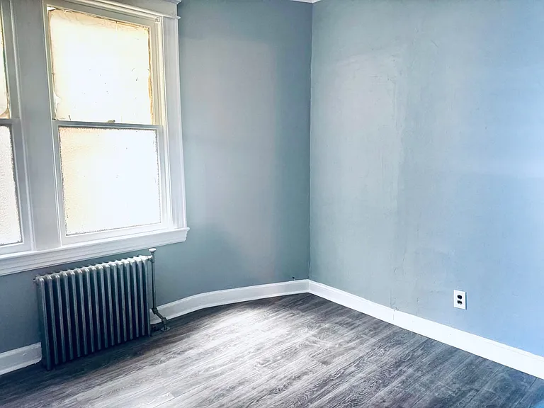 25 Columbia Ave #2 — Photo 10