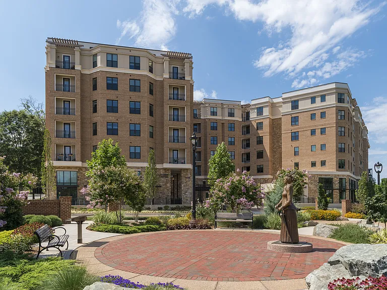 Berkshire Dilworth — Photo 8