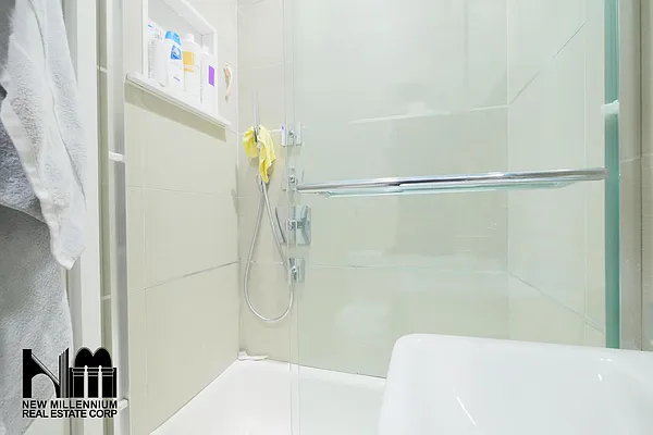 Rented by NMRE | media 21