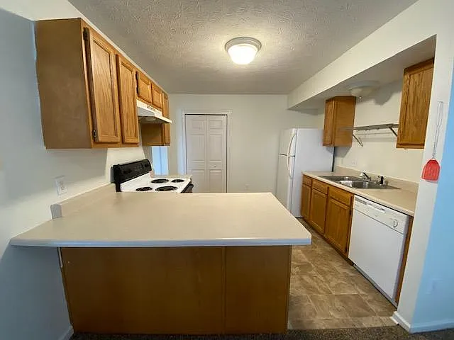 3349-3351 Edison Dr — Photo 14