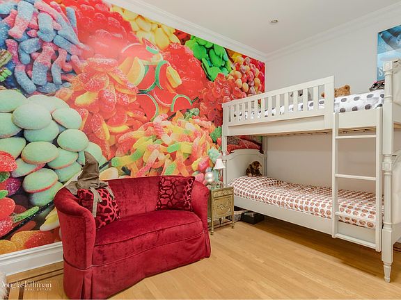 5th image of 153 Charles St #9