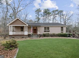 1429 Lakeview Rd, Grayson, GA 30017