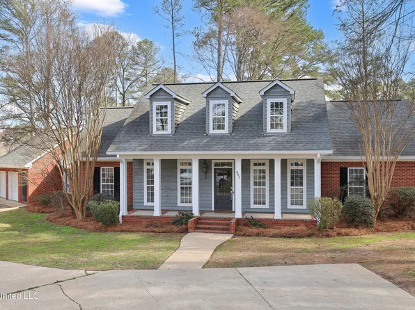 307 Holley Ln, Ridgeland, MS 39157