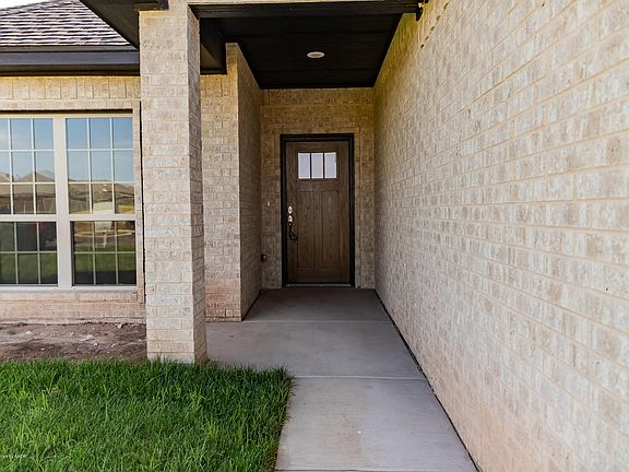 3rd image of 7 Grace Wood Ln