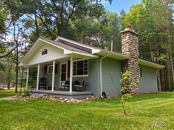 3rd image of 6114 Indian Lake Dr